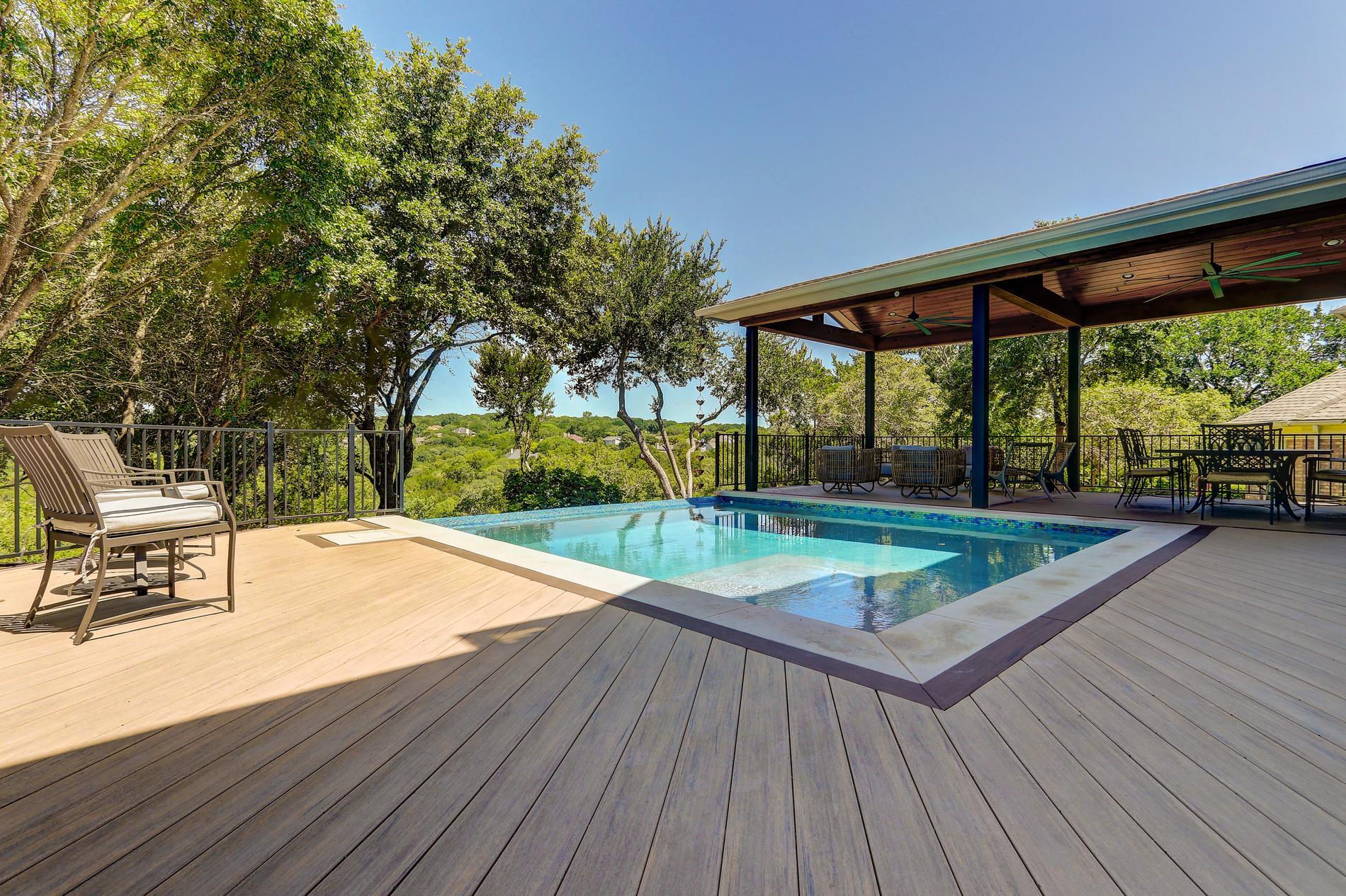 Deck with pool